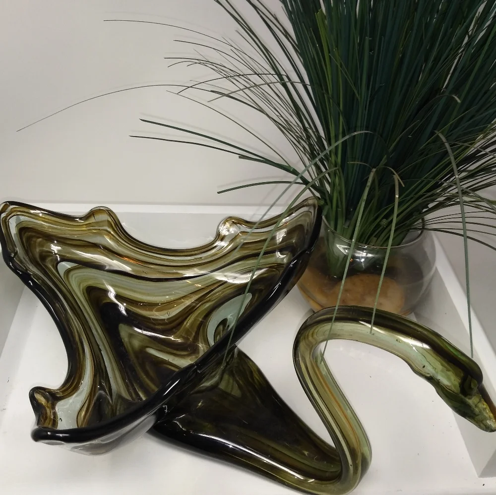 Glass Swan Dish